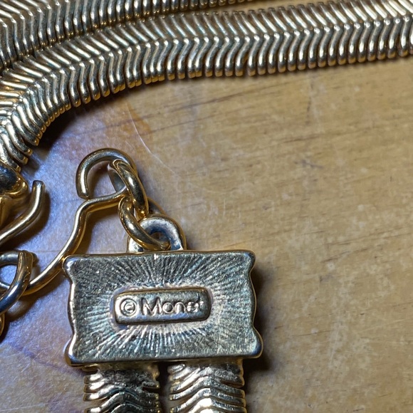 Vintage Monet Necklace - Picture 6 of 7